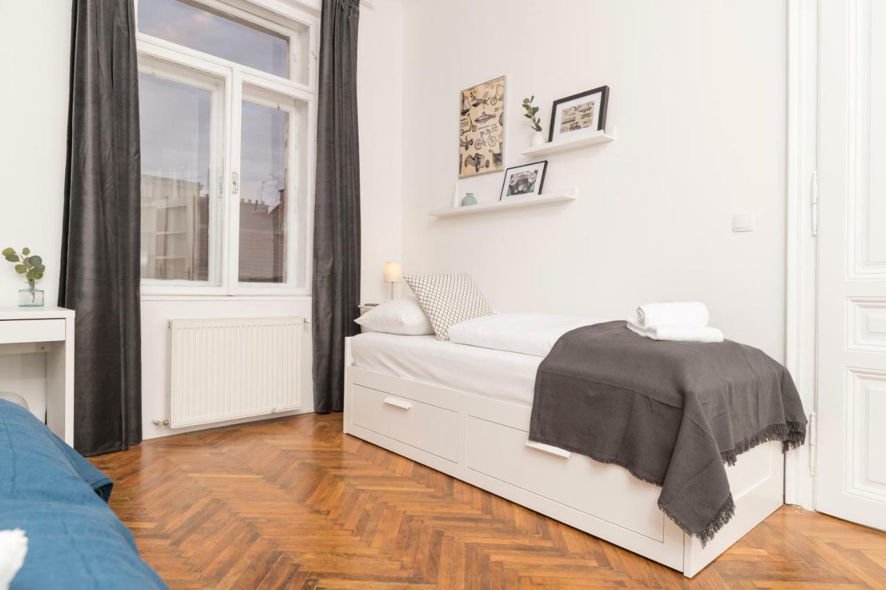 Appartement Spittelau Spacious Bright Contactless Selfcheckin Metro Train Station *